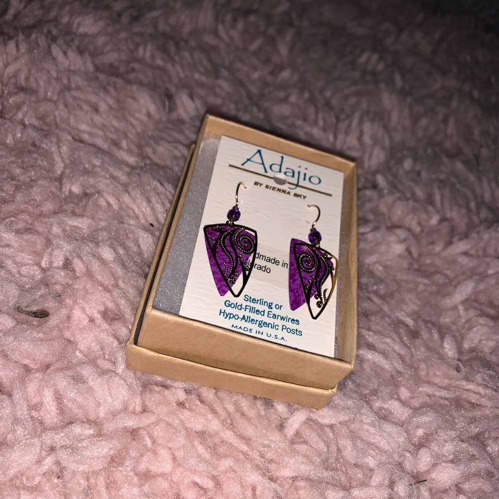 Hand-made earnings